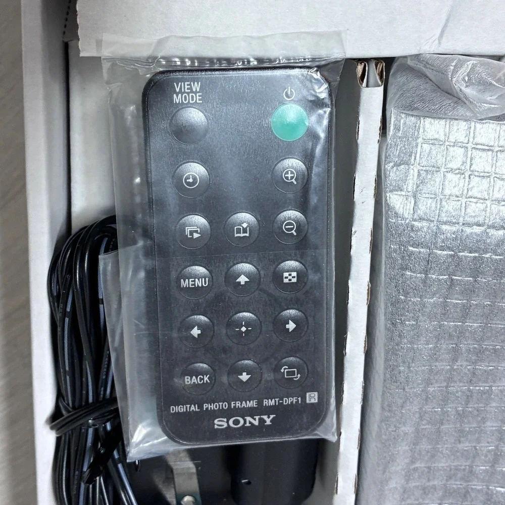 Sony S-Frame Digital Photo Frame Black Screen Remote AC Power Adapter Boxed Set